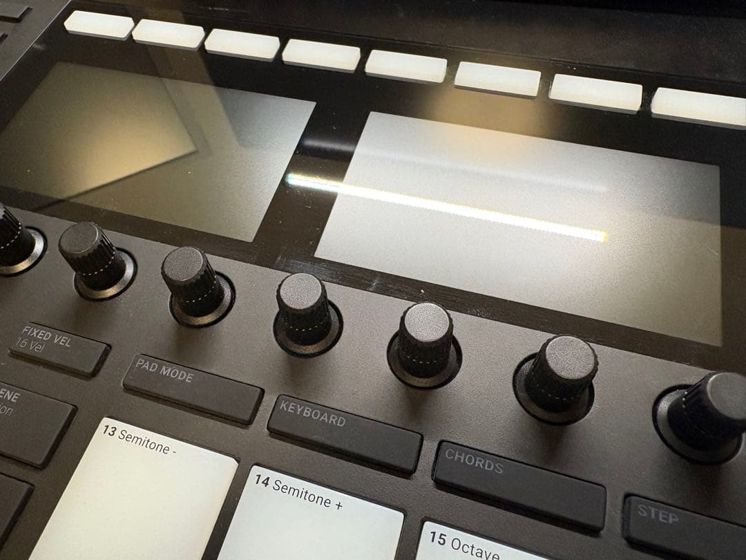 MASCHINE MK3 / Native Instruments