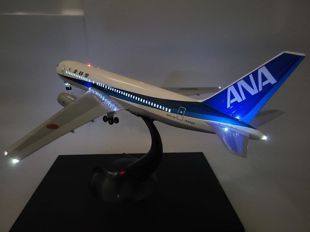ANA BOEING 767-200 LED仕様完成品 1/100 - メルカリ