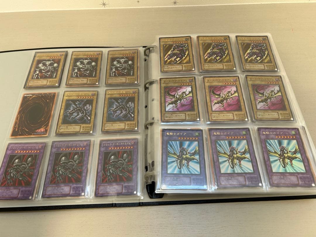 遊戯王　カードファイルごと　引退品