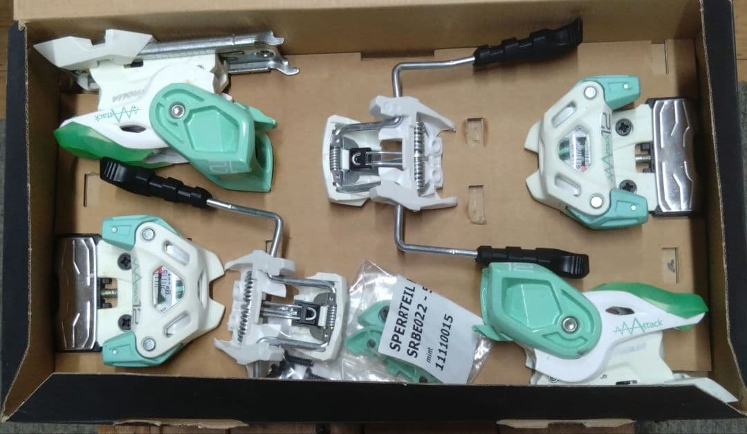 Tyrolia Attack 12 ビンディング 110mm ホワイト/ミント - スキー