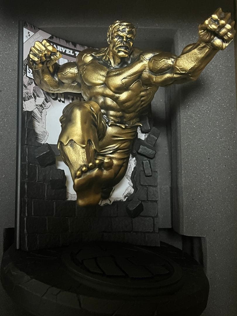 ハルク Marvel マーベル　ゴールドエディション　フィギュア　シリアル