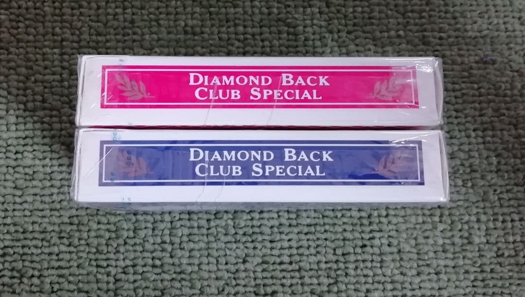 Bee Wynn deck 新品未開封 赤 青 - メルカリ