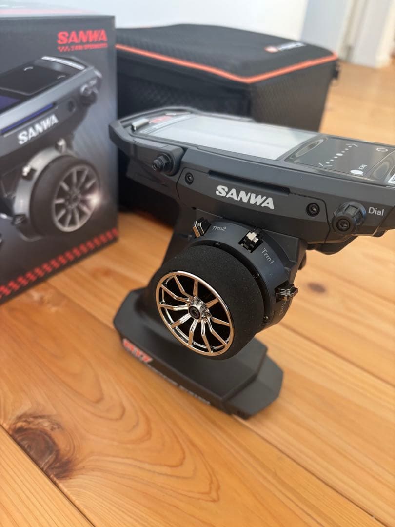 サンワ　M17 海外版2.4GHz 送信機 受信機RX-493i