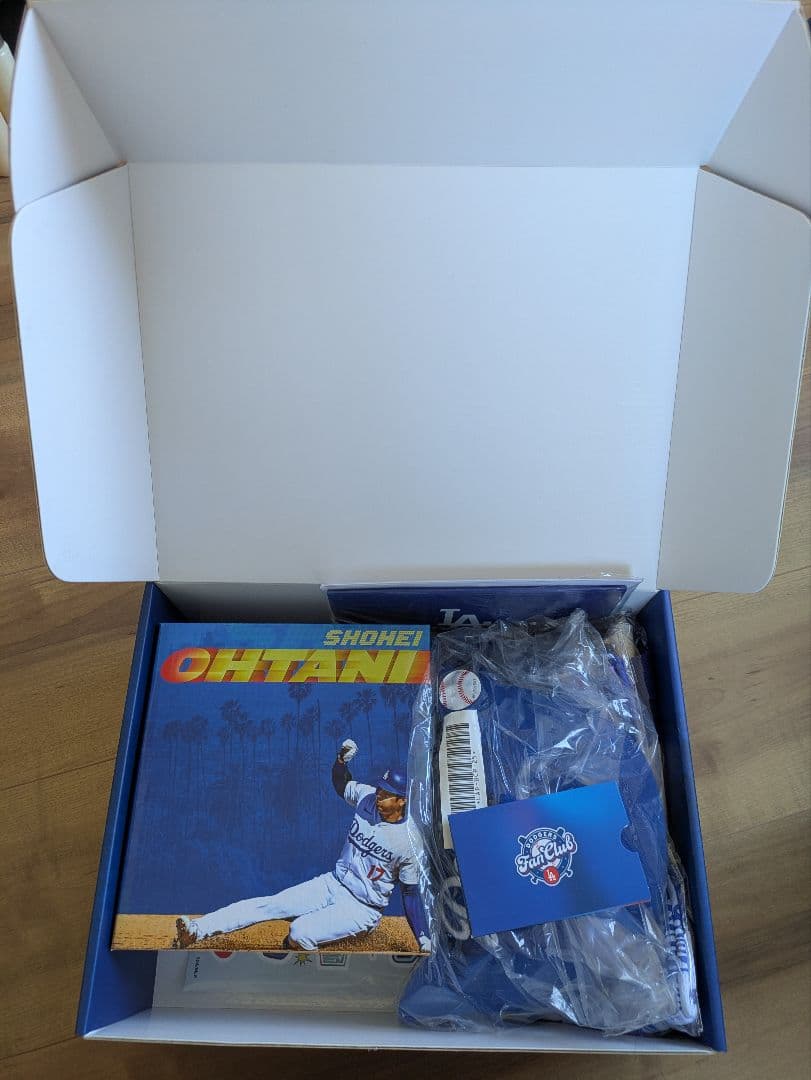 大谷翔平 ロサンゼルス・ドジャース ファンクラブグッズ セット　抜きなし 大谷翔平ボブルヘッドが超レア！」ドジャースファンクラブ会員特典8種