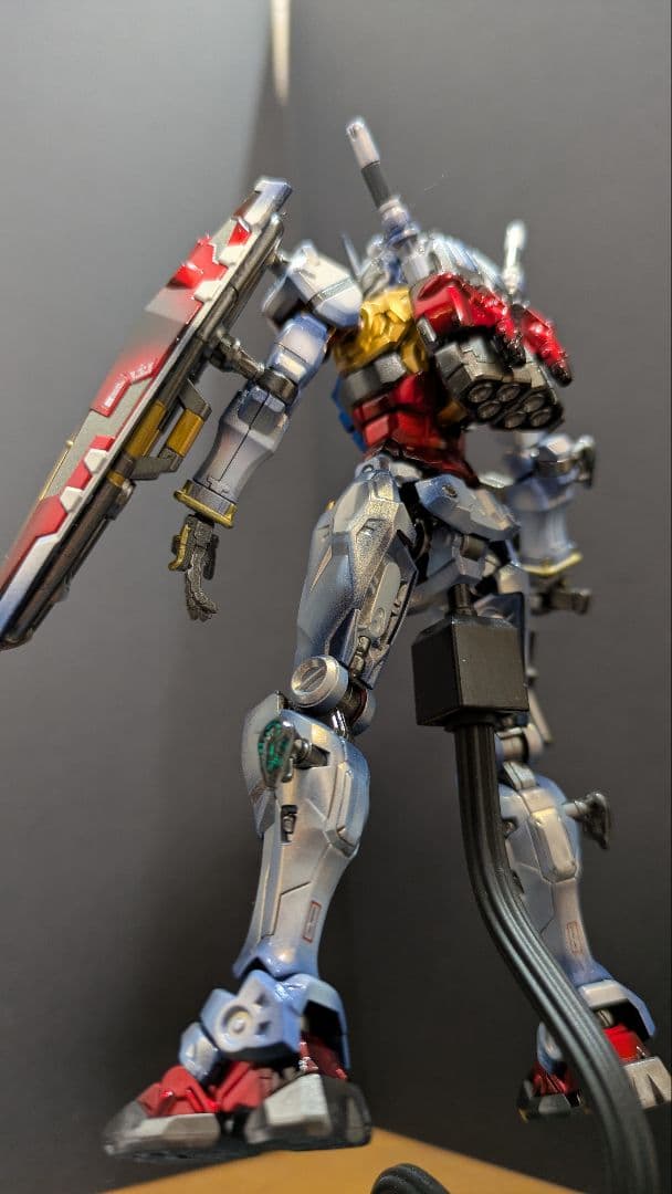 ジークアクス　ＨＧ 赤いガンダム　「白いガンダム」仕様