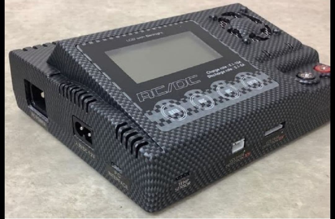 ヨコモ  YZ-114PRO AC DC  バランス 充 放電器 10A