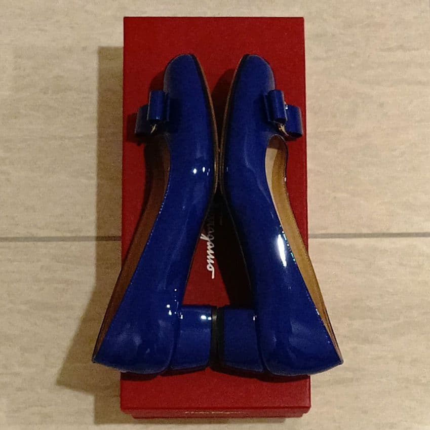 フェラガモ 6.5D パンプス ヴァラ ヴァリナ 靴