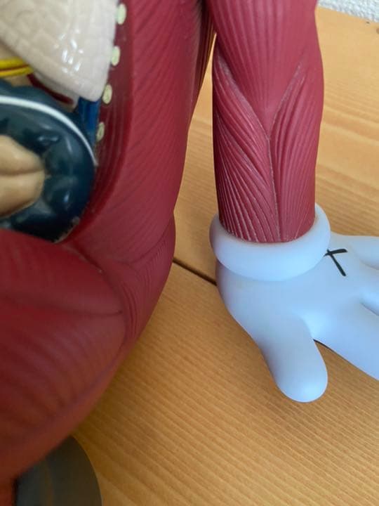 正規品 カウズ OriginalFake フィギュア 人体模型 ブラウンKAWS - メルカリ