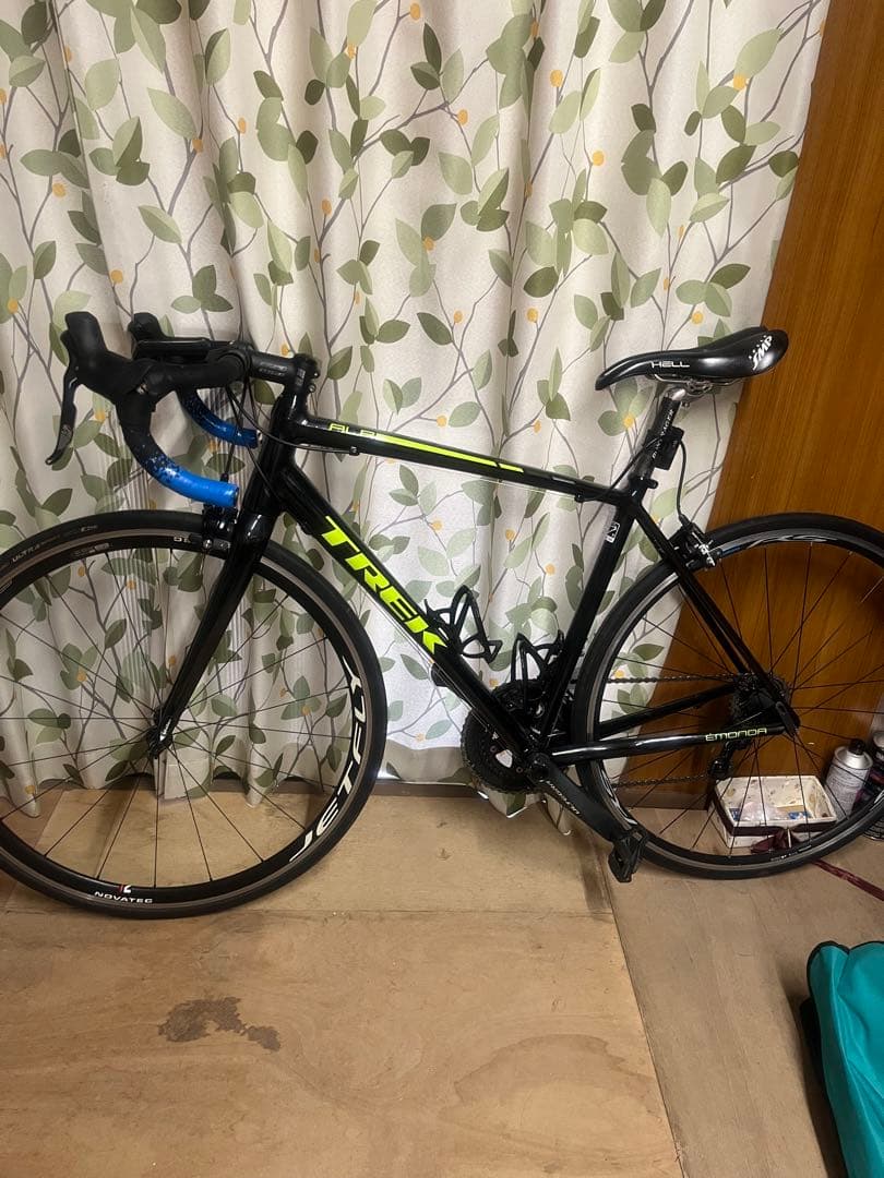 TREK Emonda ロードバイク ブラック/グリーン　送料込み！ 2025/2026年モデル TREK(トレック)のロードバイク Emonda(エモンダ