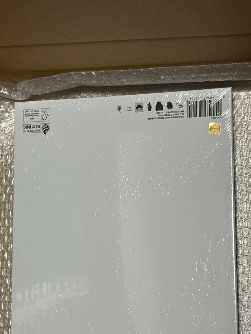 2/14限定価格❣️テテ TYPE 非 写真集 ポスター チェキ