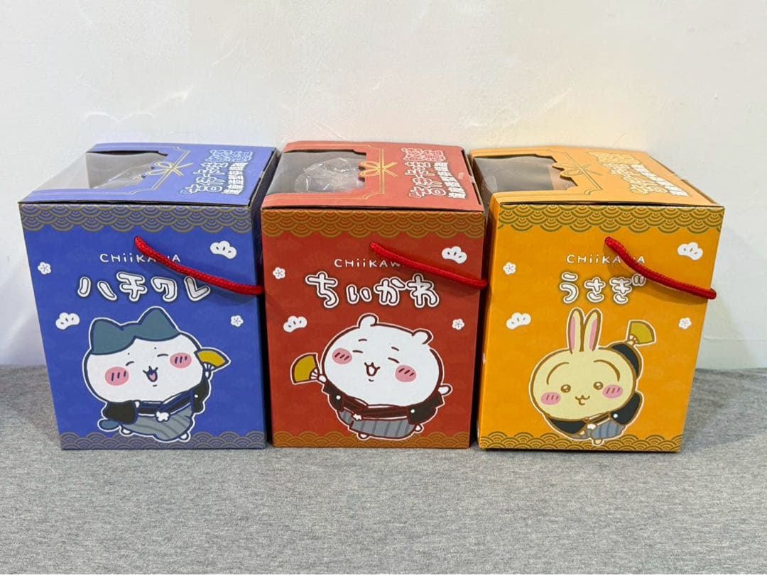 ちいかわ 台湾限定 達磨貯金箱　飴箱　だるま　飴あり セット売り