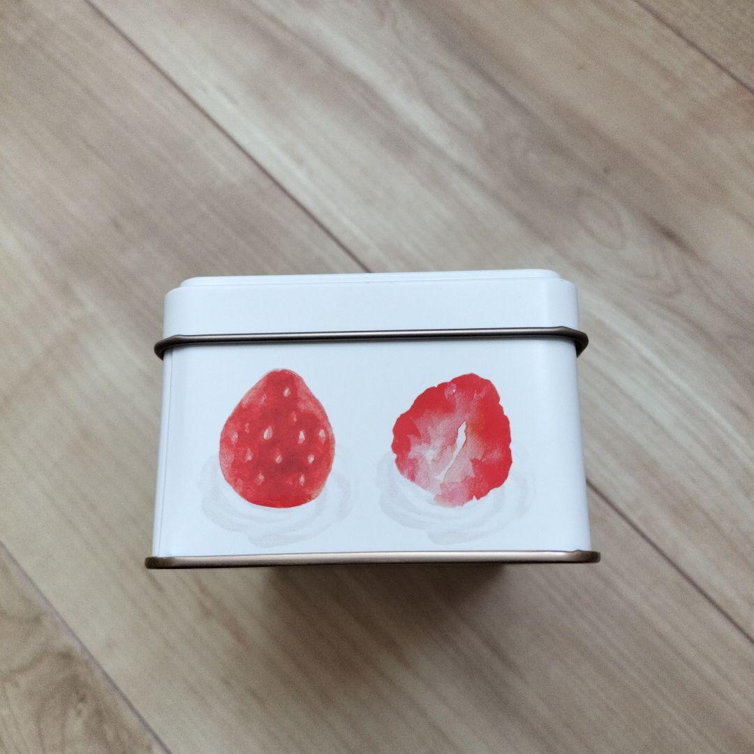 イオン 限定 メリー チョコレート スイーツビュッフェ 缶 いちご