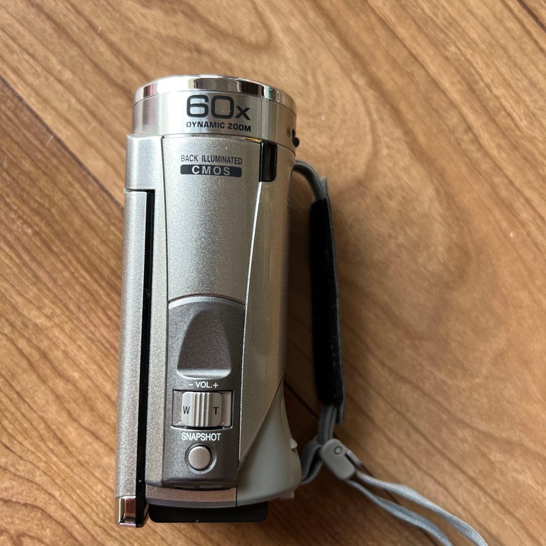 JVC Victor Everio GZ-E770-S シルバー ビデオカメラ L108928317