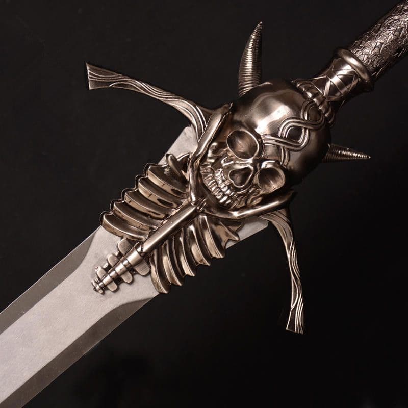 古兵器 武具 刀装具 日本刀 模造刀 新反逆の大剣 『鬼泣』