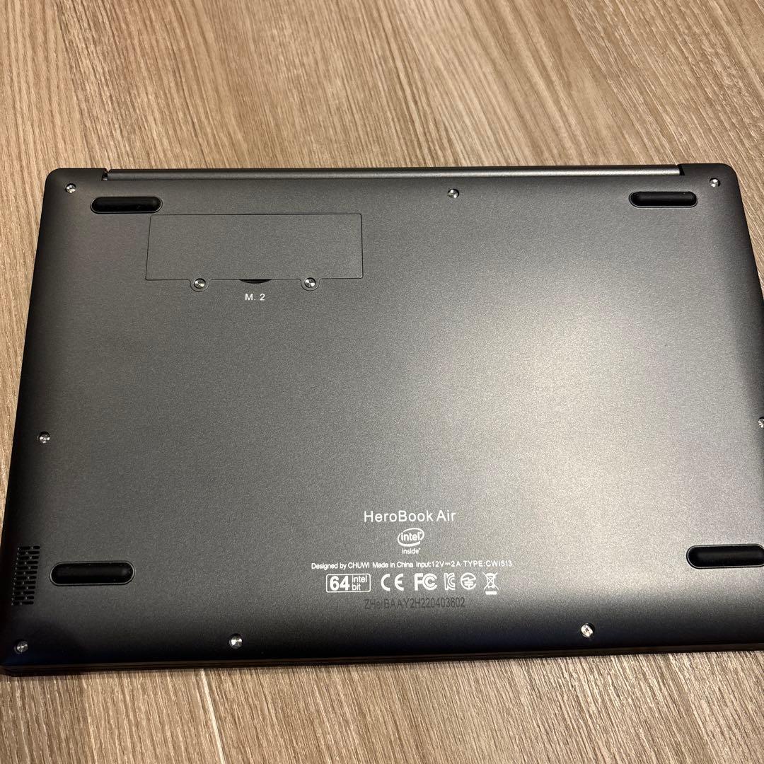 《特価》CHUWI HeroBook Air タッチ式ノートPC 初期化済