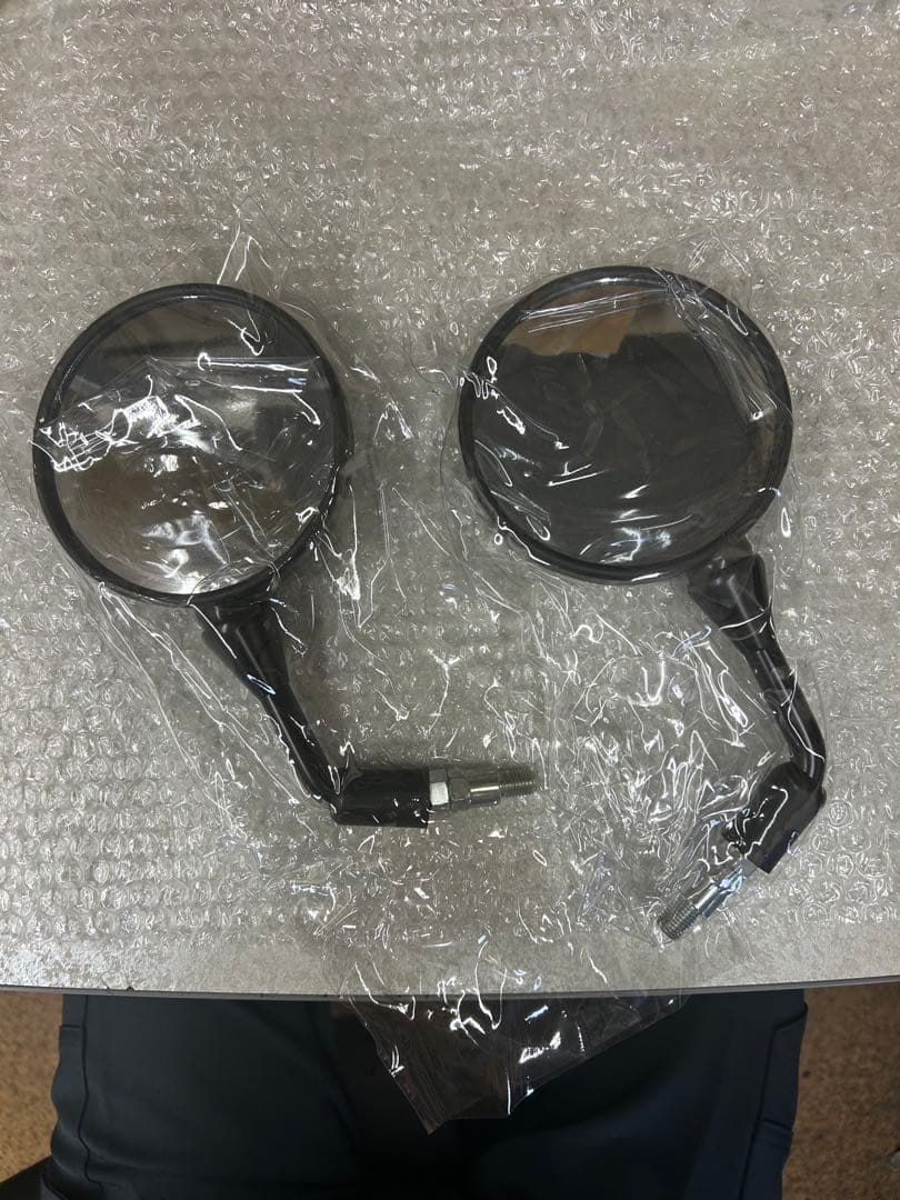 新型エリミネーター　純正ミラー　25年式 カワサキ(純正) W800 CAFE 用純正ミラー のパーツレビュー