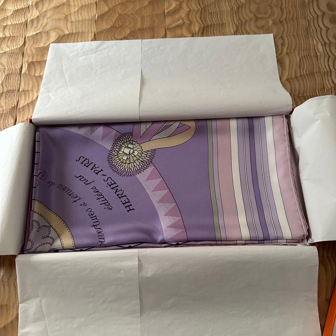 新品 HERMES シルク スカーフ 馬 ラベンダー カレ140 大判 稀少