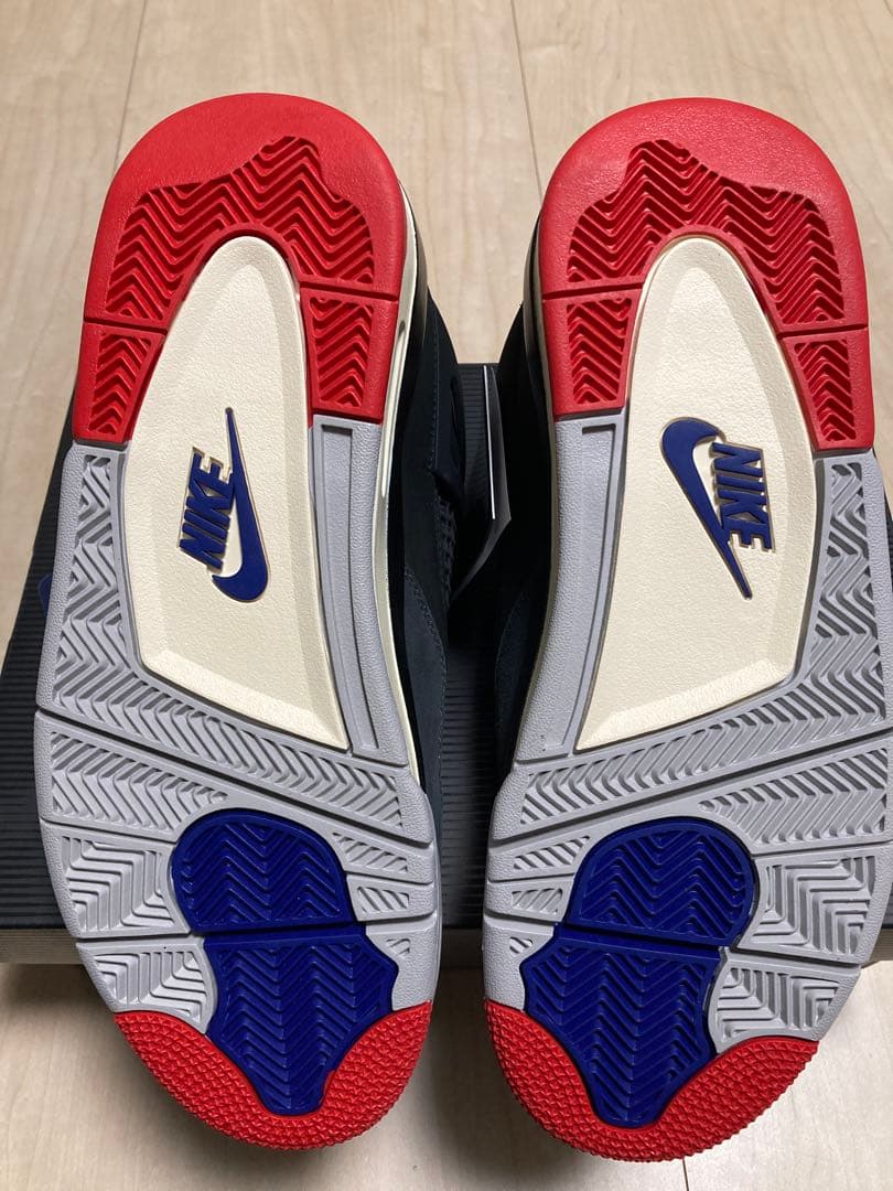 靴 Nike Air Jordan 4 \"Rare Air\" 26.5cm