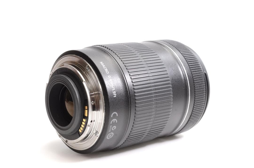 Canon EF-S 18-135mm F3.5-5.6 IS ズームレンズ