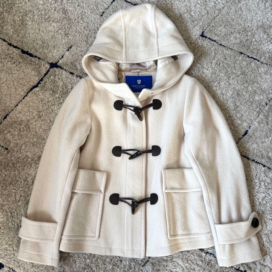 【極美品✨】ブルーレーベルクレストブリッジ　ダッフルコート　ホワイト　36 S ブルーレーベル・クレストブリッジ BLUE LABEL CRESTBRIDGE ツイル