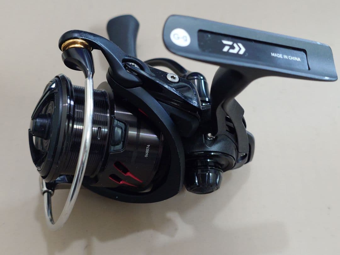 オーバーホール済】DAIWA 18TATULA LT 2500S XH - メルカリ