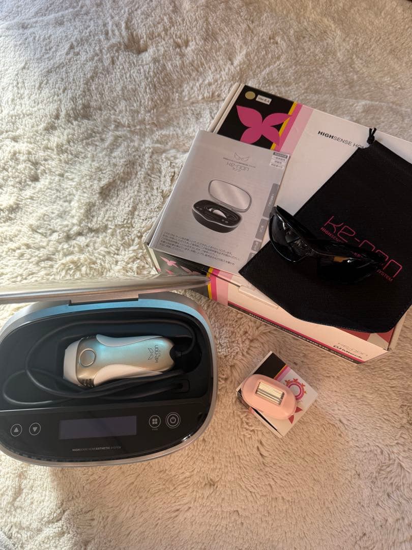 Kenon 脱毛器 8.4 シャンパンカラー 家庭用脱毛器 ケノン シャンパンゴールド | イオンボディオンライン