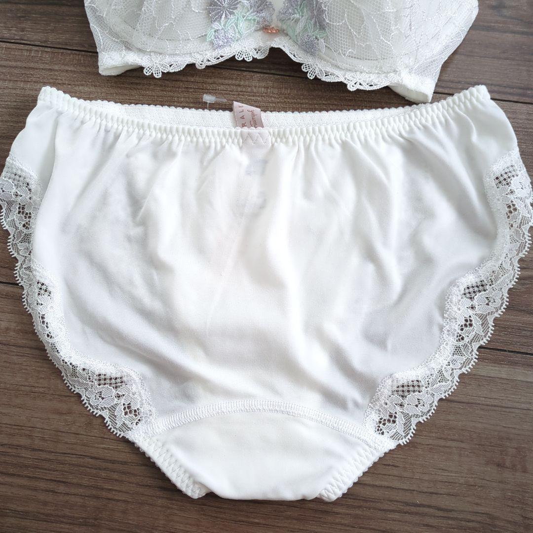 フロラーレ バイ トリンプ515 ブラジャー ショーツ ホワイト B65 M