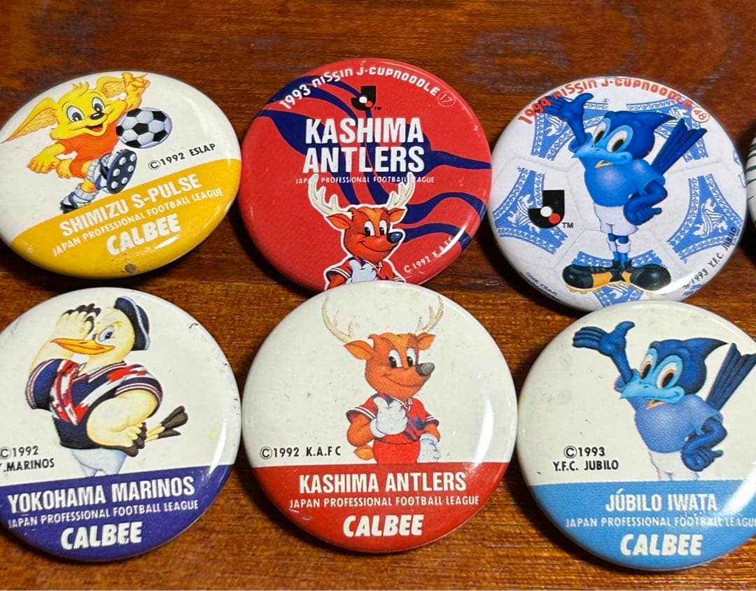 Jリーグ 缶バッジ レトロ - メルカリ