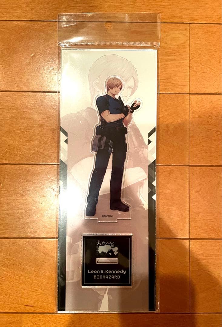 大カプコン展 バイオハザード レオン 5点 アクスタ ステッカー
