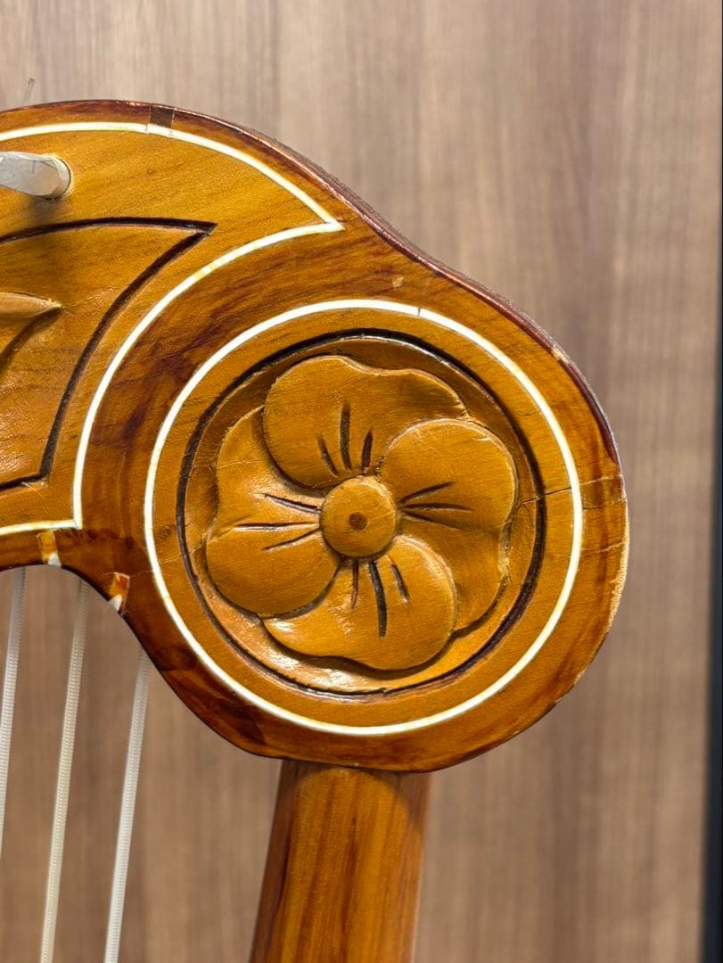 木製ハープ パラグアイ アルパ FABRICA DE ARPA Y B100 パラグアイ文化