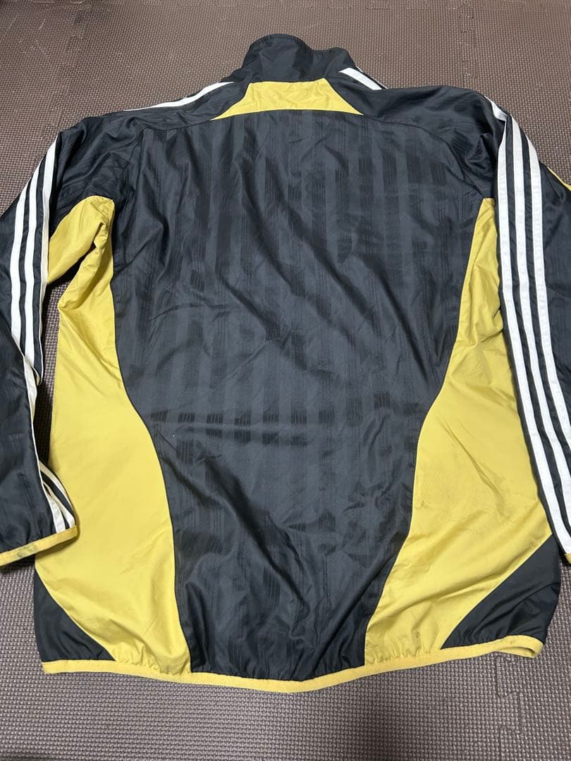 adidas ウィンドブレーカー 黒/金 clima proof サッカー - メルカリ