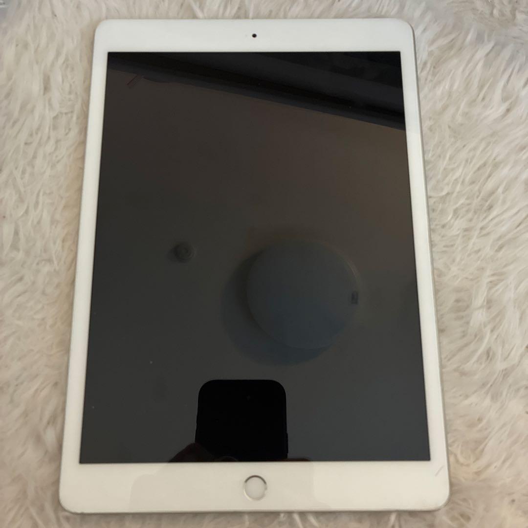 iPad 第8世代　128GB Apple iPad 10.2インチ 第8世代 Wi-Fi 128GB 2020年秋モデル MYLD2J/A