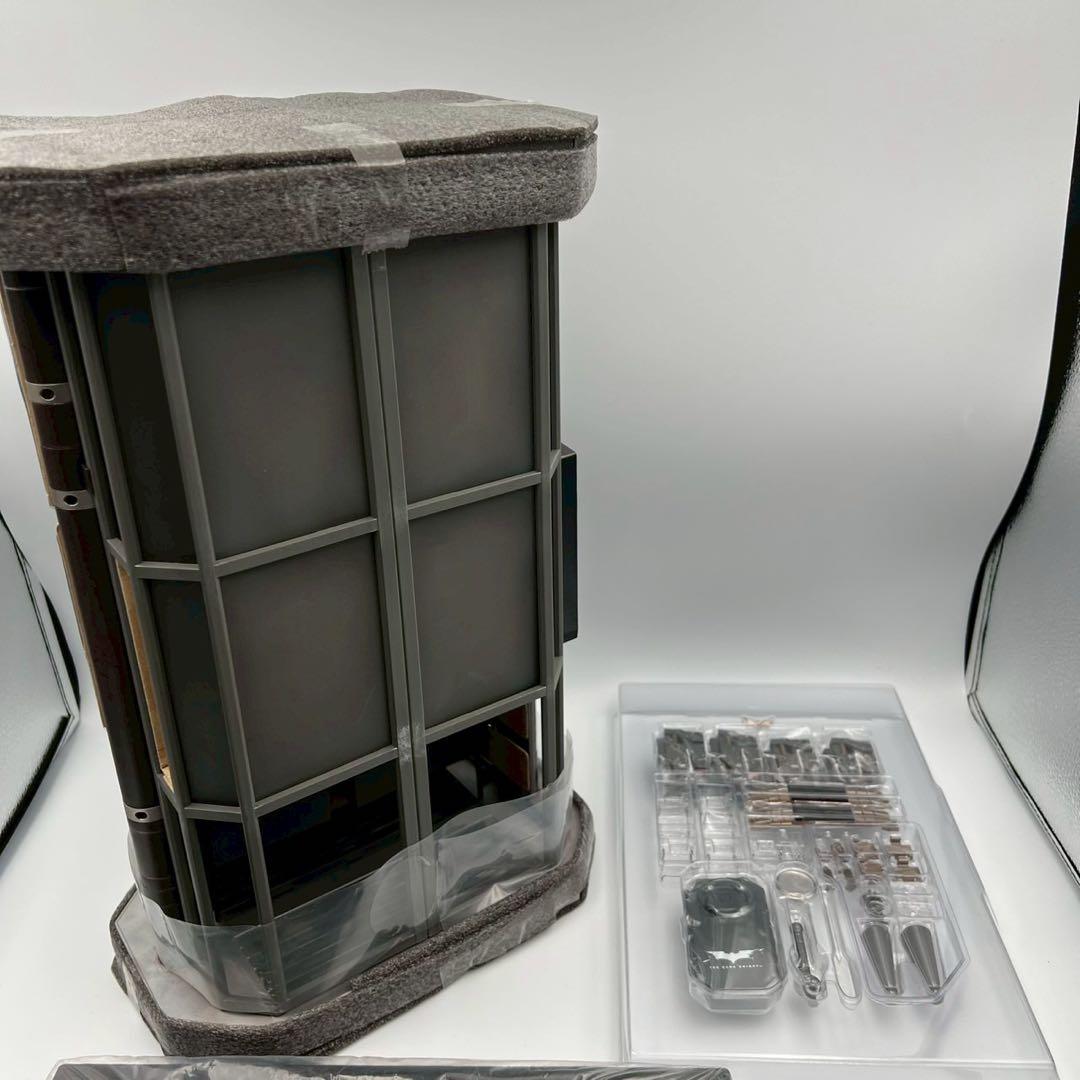 未展示　ホットトイズ　バットマン　ダークナイト　格納庫　1/6　フィギュア