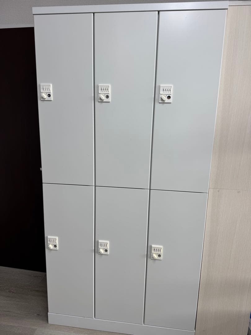 【引取り限定】オフィスロッカー 6個収納 ロッカー 6人用 スチール 鍵付き オフィス 更衣室 収納 ホワイト 白