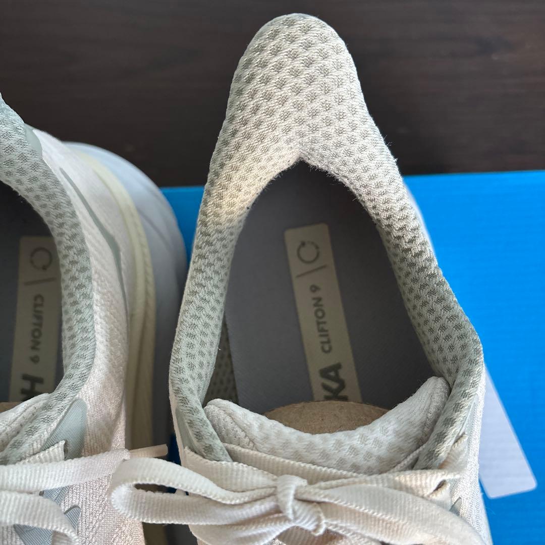 HOKA ホカCLIFTON 9 クリフトン　ベージュ　WIDE 27.5cm
