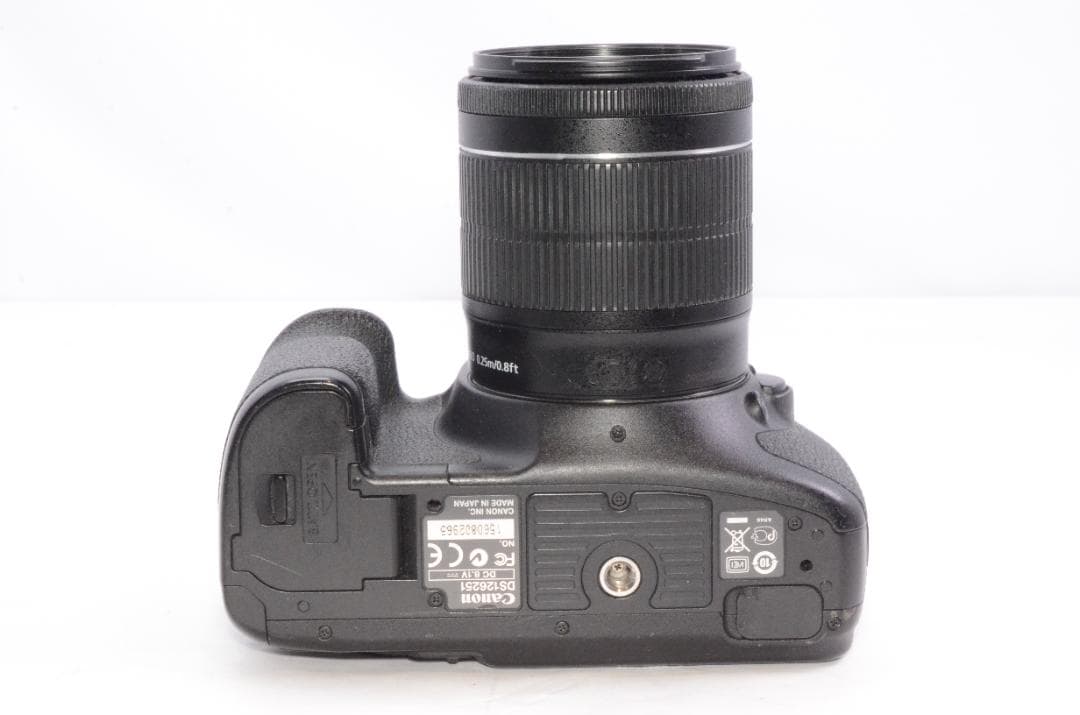 デジタルカメラ Canon EOS 7D/EF-S 18-55mm F3.5-5.6/BG-E7