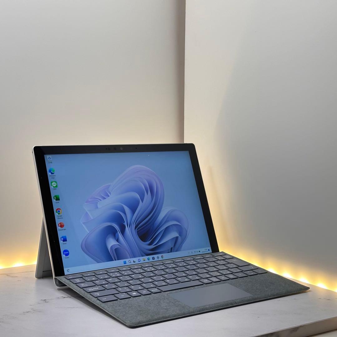 【化粧箱付属】Surface Pro7 Corei5/8/256