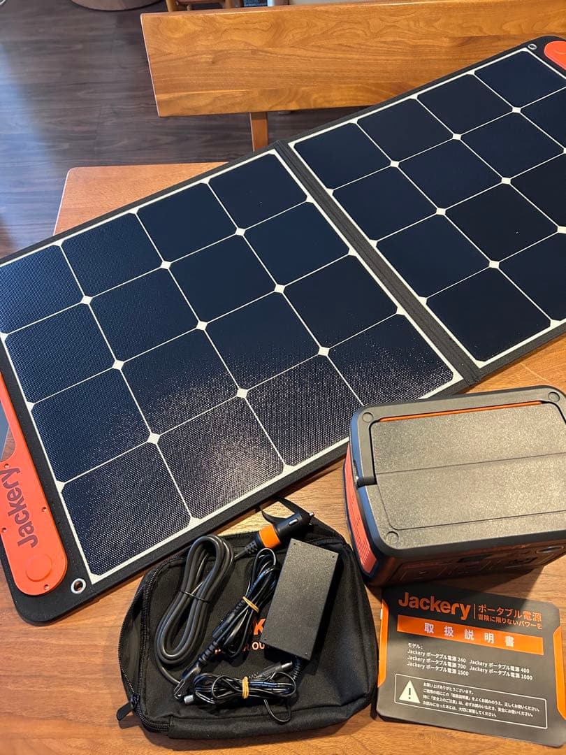 美品！Jackeryジャクリ ポータブルパワー400＋ソーラーパネル100