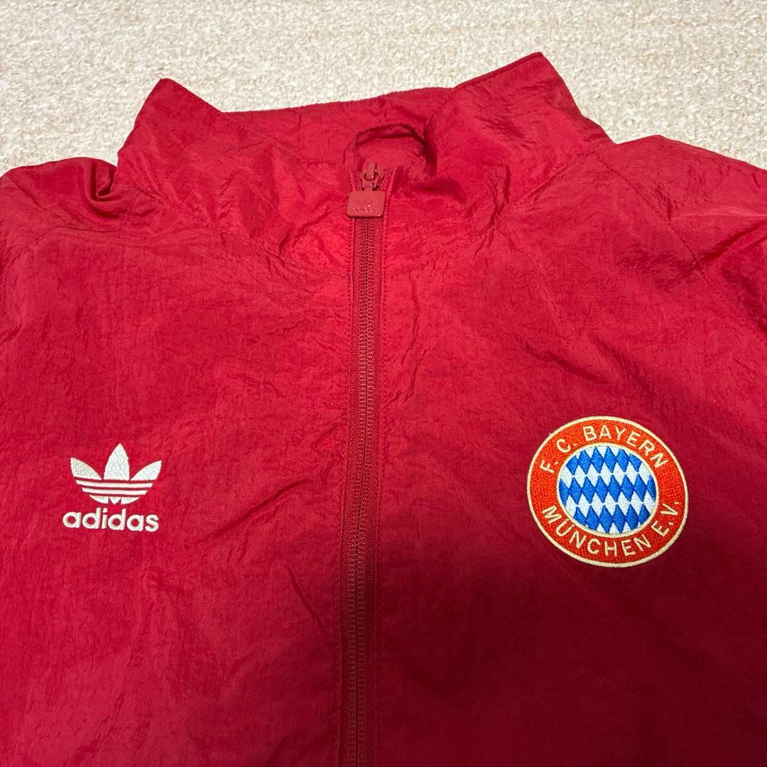アディダス バイエルンミュンヘン アウター ナイロンジャケット