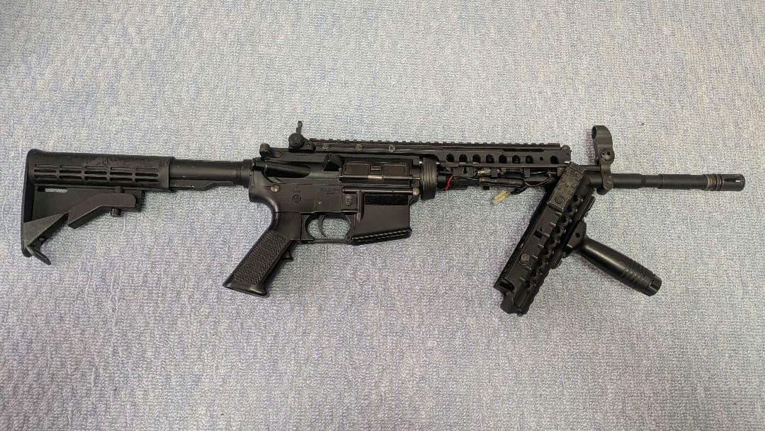 絶版　東京マルイ　スタンダード電動ガン　M4 s-systemマガジン3本付