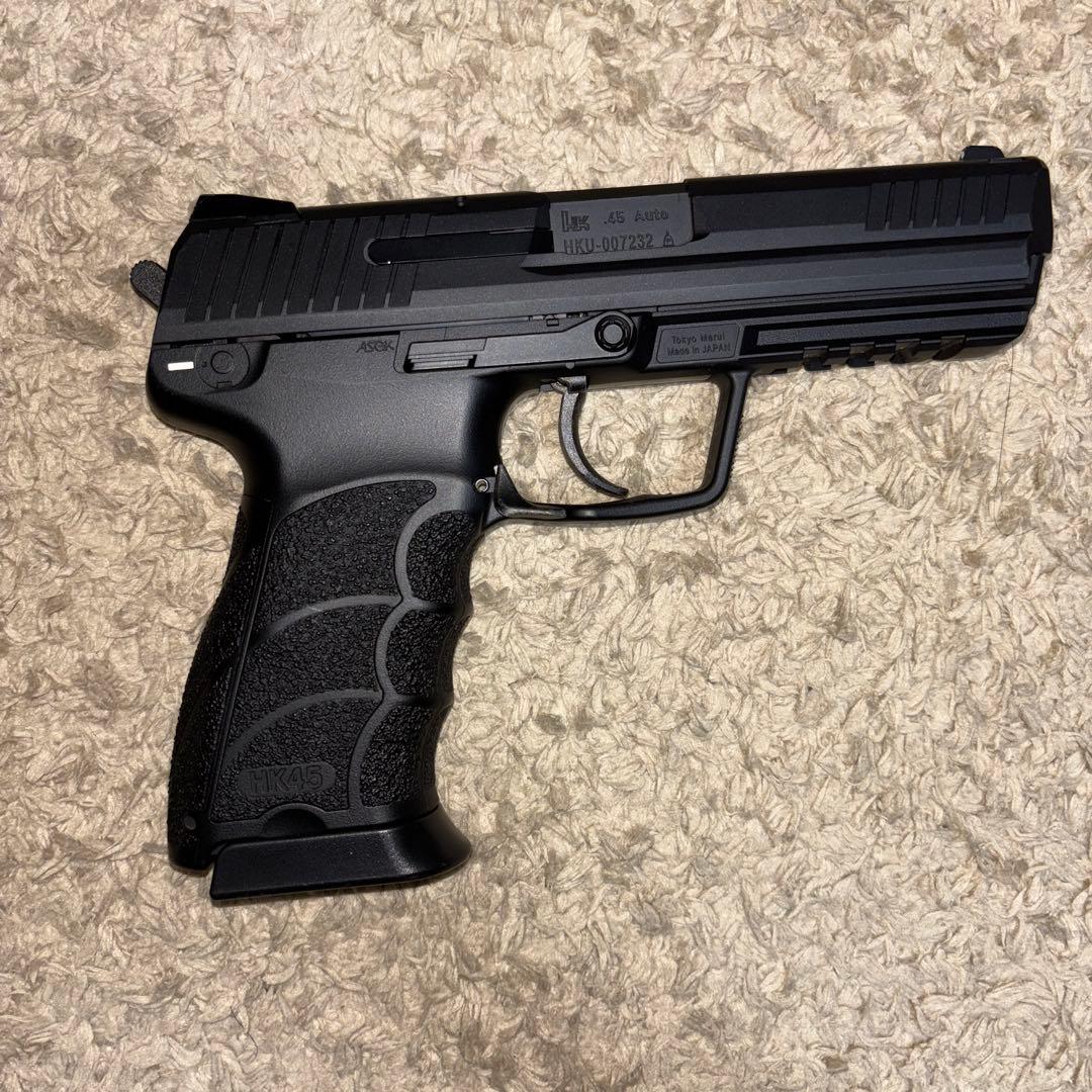 東京マルイ電動ガンHK45＋予備マガジン×2＋ニッケル水素バッテリー×2＋充電器