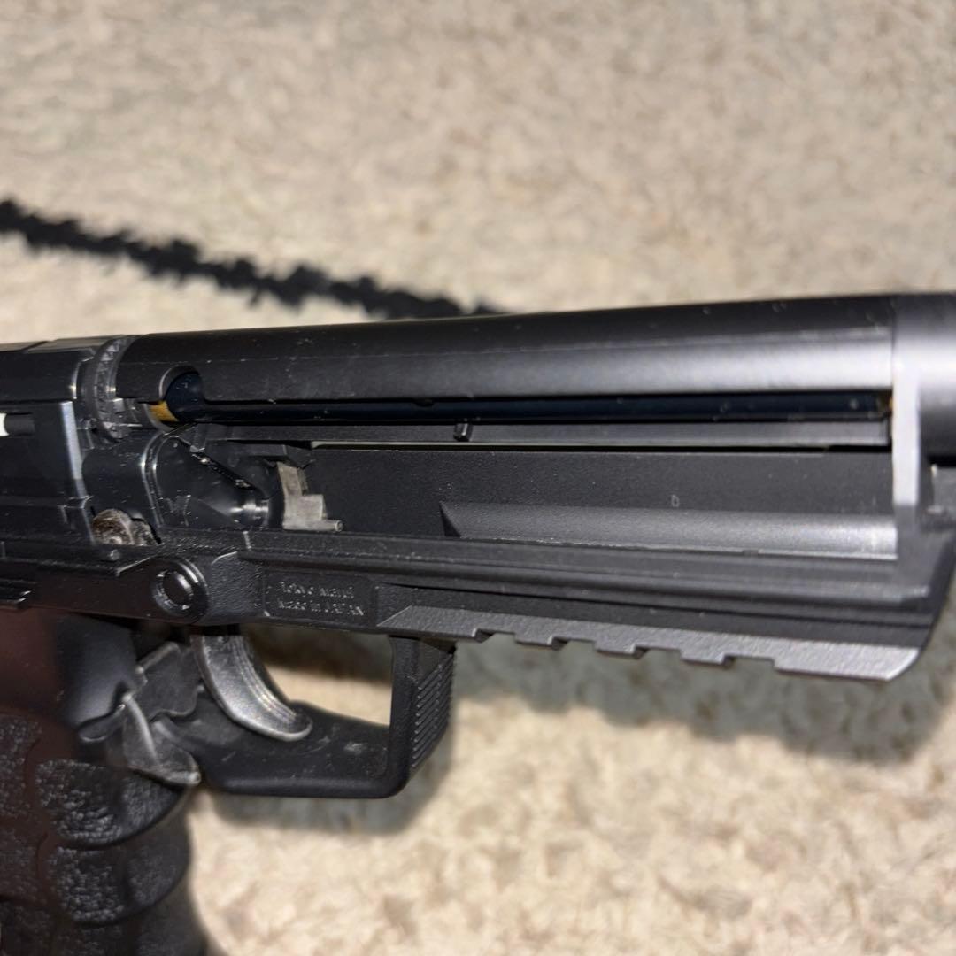 東京マルイ電動ガンHK45＋予備マガジン×2＋ニッケル水素バッテリー×2＋充電器