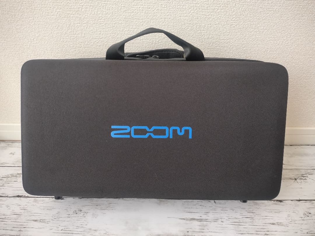 ZOOM G5n ギター用マルチエフェクター、キャリングケース付