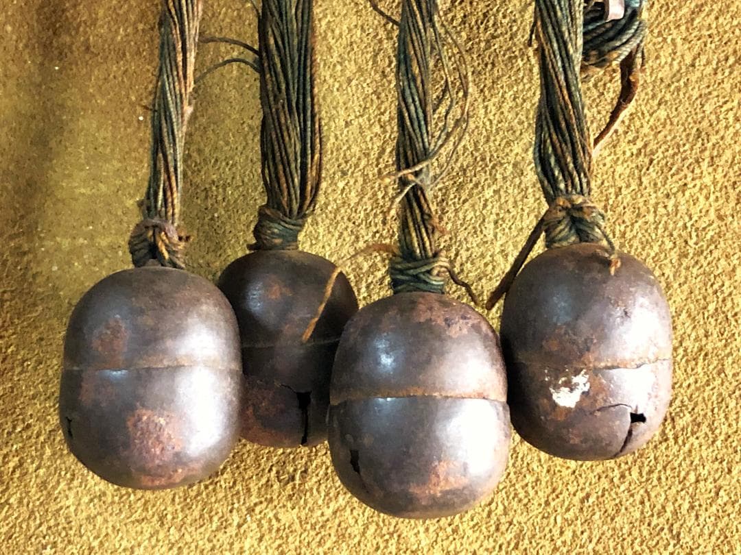 【 ”東町”連馬鈴対 】　江戸時代　馬具装飾品