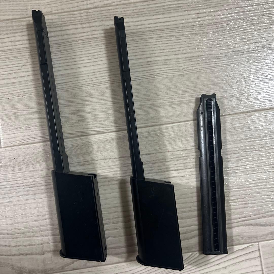 東京マルイM93R 電動ハンドガン　充電器バッテリー付き　100連マガジン×2本