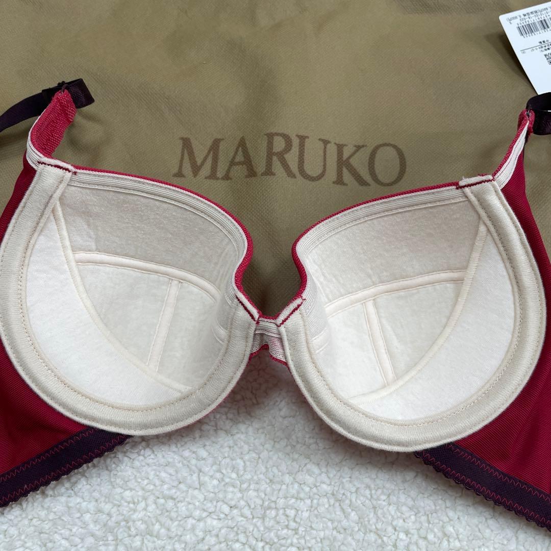 未使用品】補正下着マルコ エムフィット ゼロ よせ魅せメイク