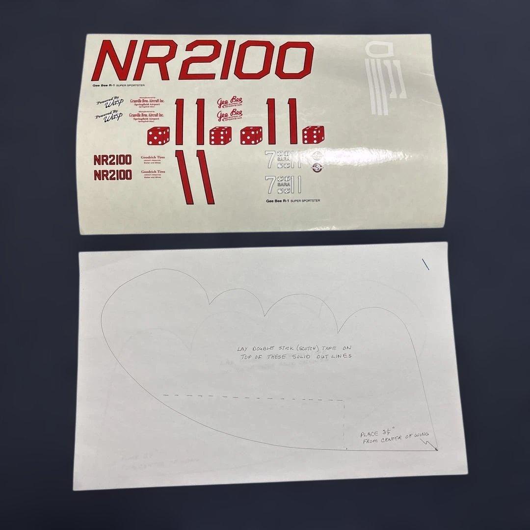 Gee Bee Racer RC飛行機キット FAN-TASTIC MODELS