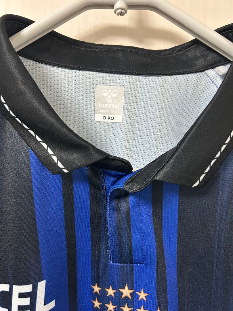 ガンバ大阪】長袖ユニフォームO-XO奥抜44 サイン入り - メルカリ