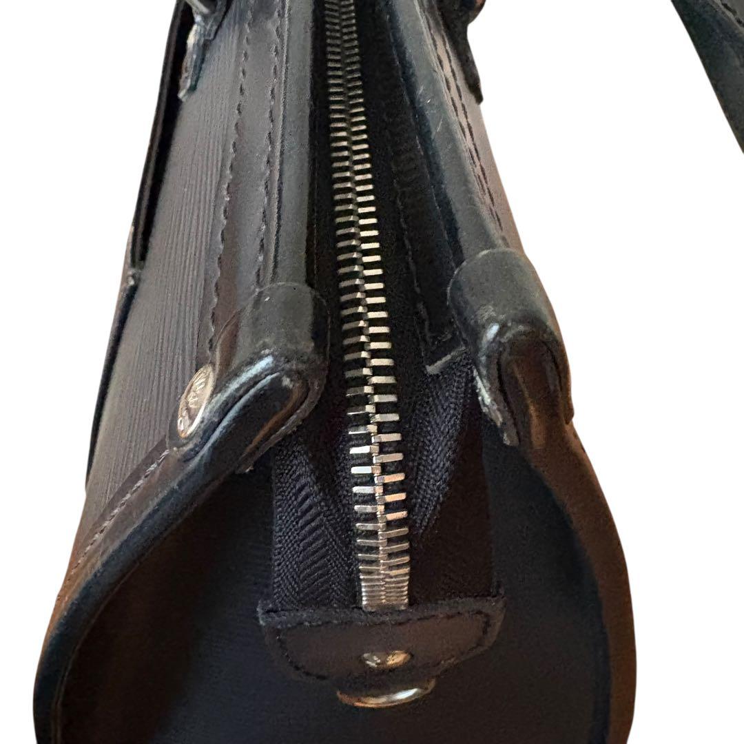 ルイヴィトン マドレーヌ GM エピ ノワール ビジネス ショルダーバッグ