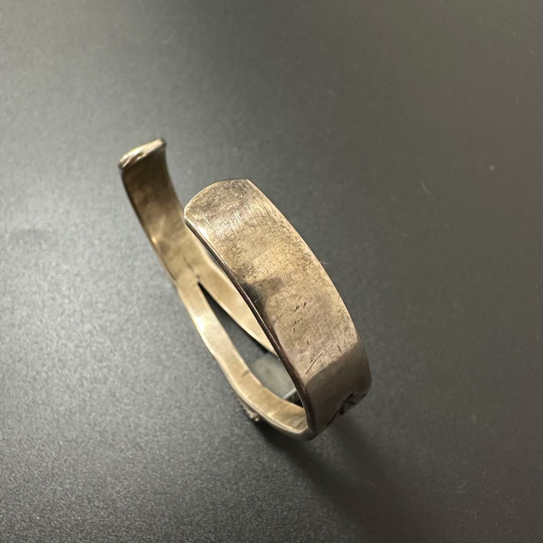 Navajo族 Steve arviso イサカピーク ターコイズ バングル - メルカリ